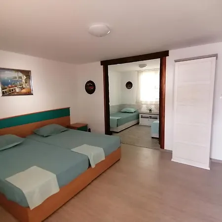 *костадин и мария* Apartment Ahtopol